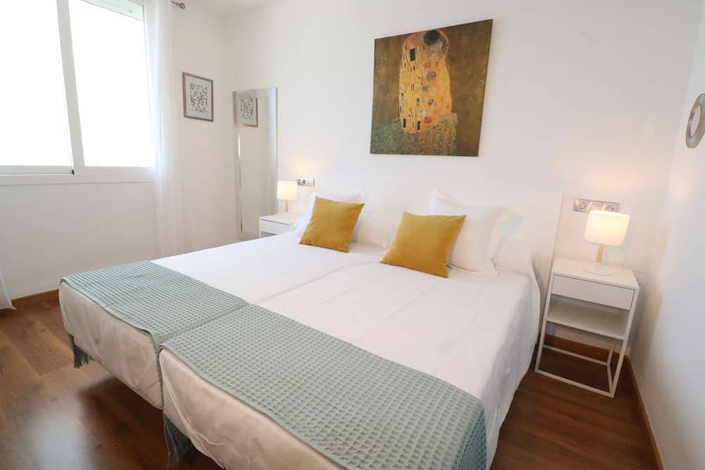 Entire apartment, App: President 804: Direct sea view, Internet, Tv, Wifi, air condition in Cala Millor, Sant Llorenç des Cardassar