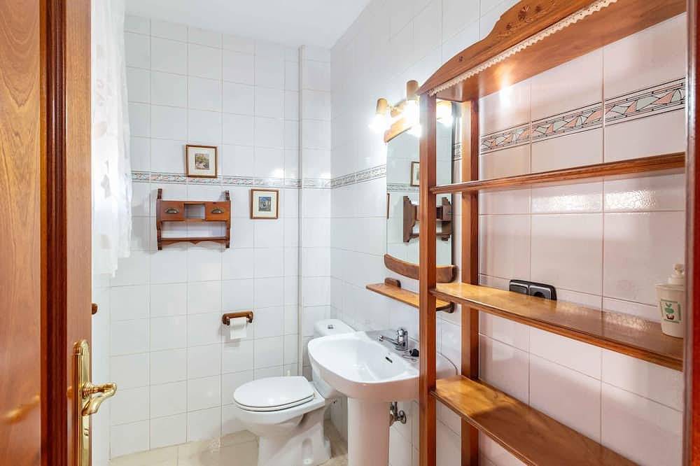House with barbecue and pool in Dúrcal, Granada Province
