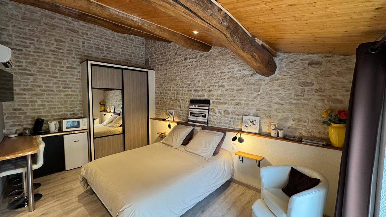 Appartement de vacances entier, Chambres d'hôtes Les Rozières in Le Bourdet, Région de Niort