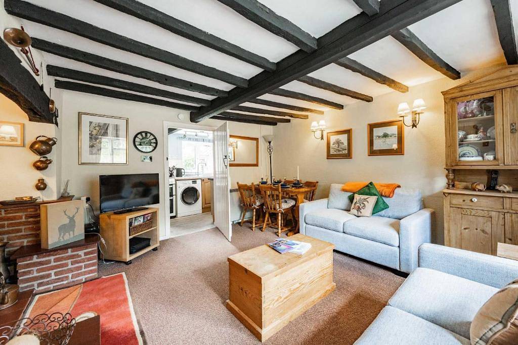 Host & Stay | Sandpipers in Holt, Norfolk Coast