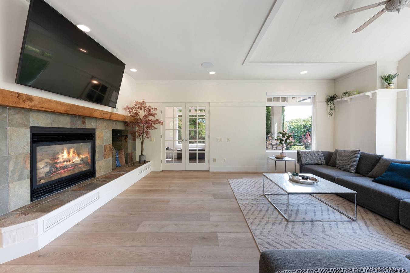 Luxurious West Kelowna Retreat w/Heated Pool & Hot Tub in West Kelowna, Crystal Mountain