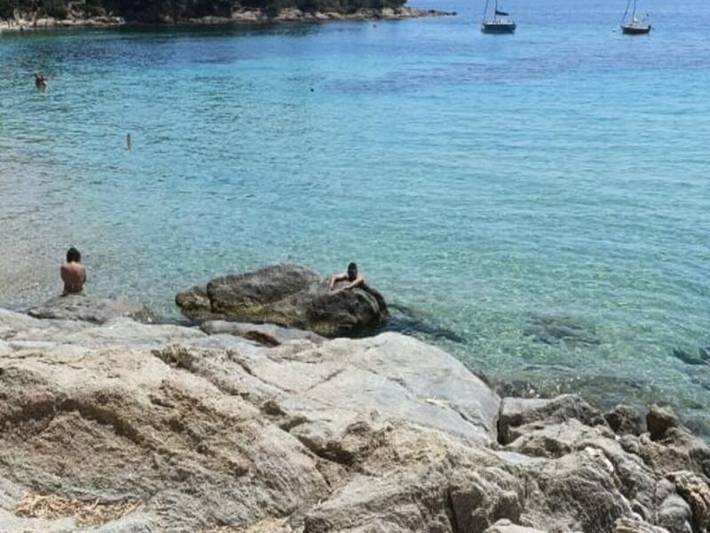 Gîte pour 5 personnes, avec terrasse dans Plage de La Fossette - 2