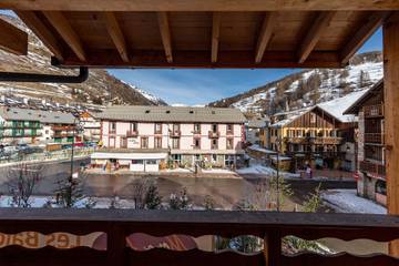Gîte pour 4 personnes, avec balcon ainsi que sauna et piscine, animaux acceptés à Abriès