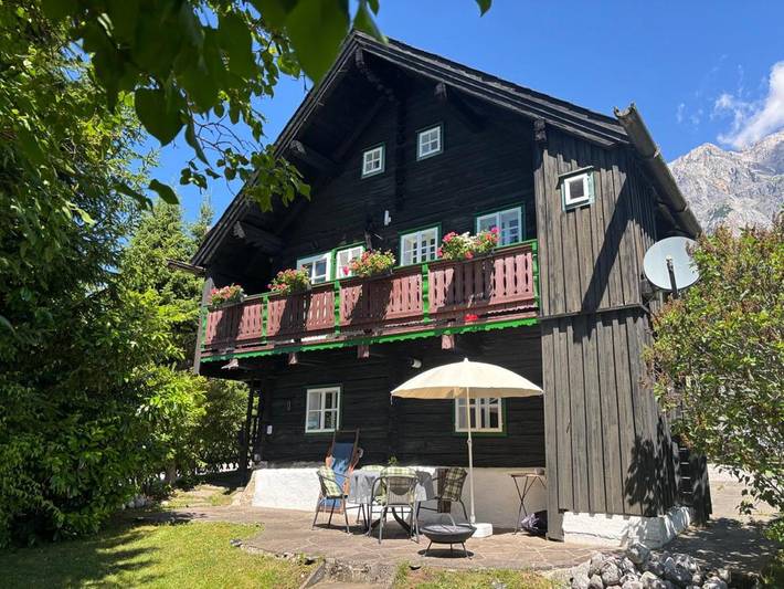 Ferienhaus für 4 Personen, mit Ausblick und Garten in Ramsau am Dachstein