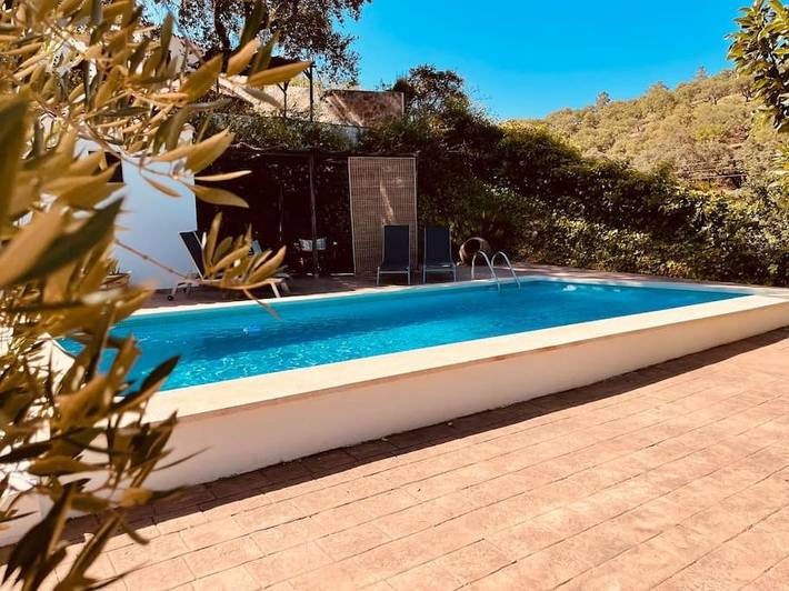 Casa rural para 6 personas, con piscina además de vistas y jardín, Se admiten mascotas en Aroche - 3