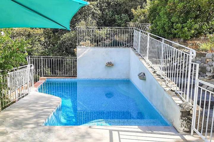 Ferielejlighed for 3 personer, med have og pool - 1