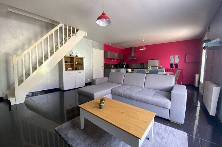 Location de vacances pour 8 personnes, avec jardin, animaux acceptés à Saint-Georges-lès-Baillargeaux