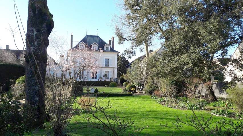 Chambre d’hôte pour 2 personnes, avec terrasse ainsi que jardin et vue