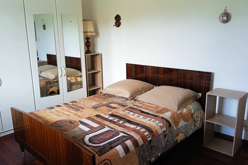 Maison Plein Pied a Loué a Camaret sur mer in Camaret-sur-Mer, Iroise