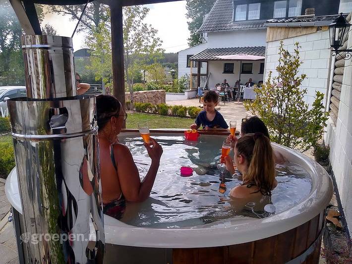 Location de vacances pour 40 personnes, avec jacuzzi et balcon/terrasse ainsi que terrasse et sauna à Amblève - 2