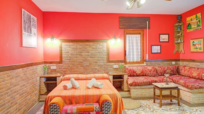 Chalet para 2 personas, con jacuzzi y sauna además de jardín y piscina en Provincia de Madrid - 2