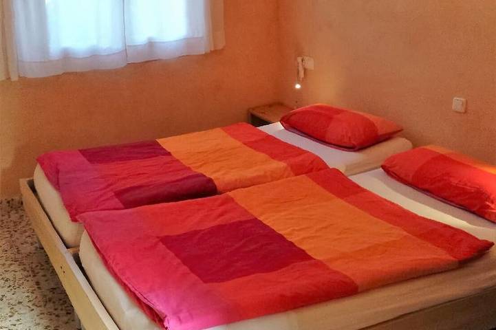 Finca für 4 Personen, mit Balkon und Garten in Cala Llombards - 2