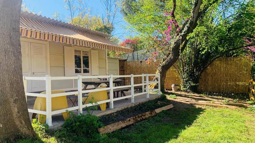 Maison de campagne pour 3 personnes, avec Terrasse ainsi que Jardin et Vue