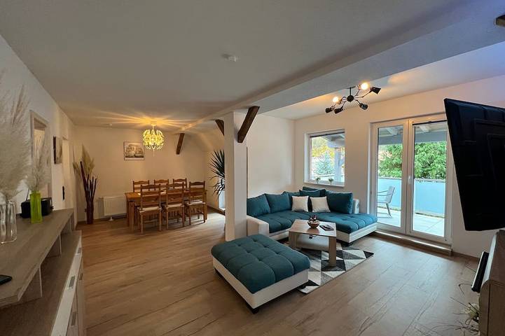 Ferienwohnung für 4 Personen, mit Balkon und Garten in Zella-Mehlis