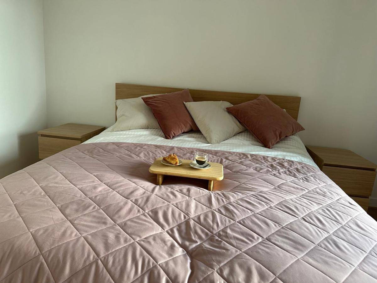 Appartement entier, One-Bedroom Apartment in Villiers-le-Bel, Val-d'Oise