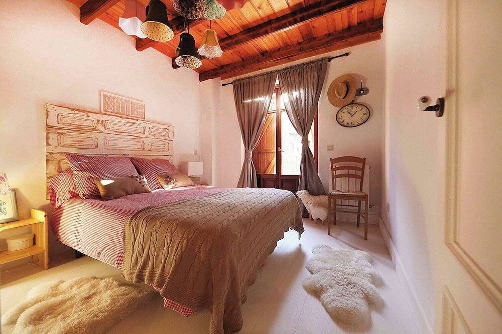 Luxury House en Picos de Europa Liebana jardín con zona chill out in Camaleño, Cordillera Cantábrica
