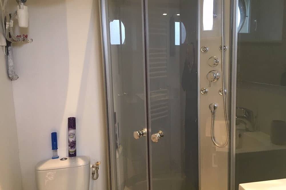 Apartamento entero, Estudio al borde de los baños termales de Vittel. in Vittel, Neufchâteau