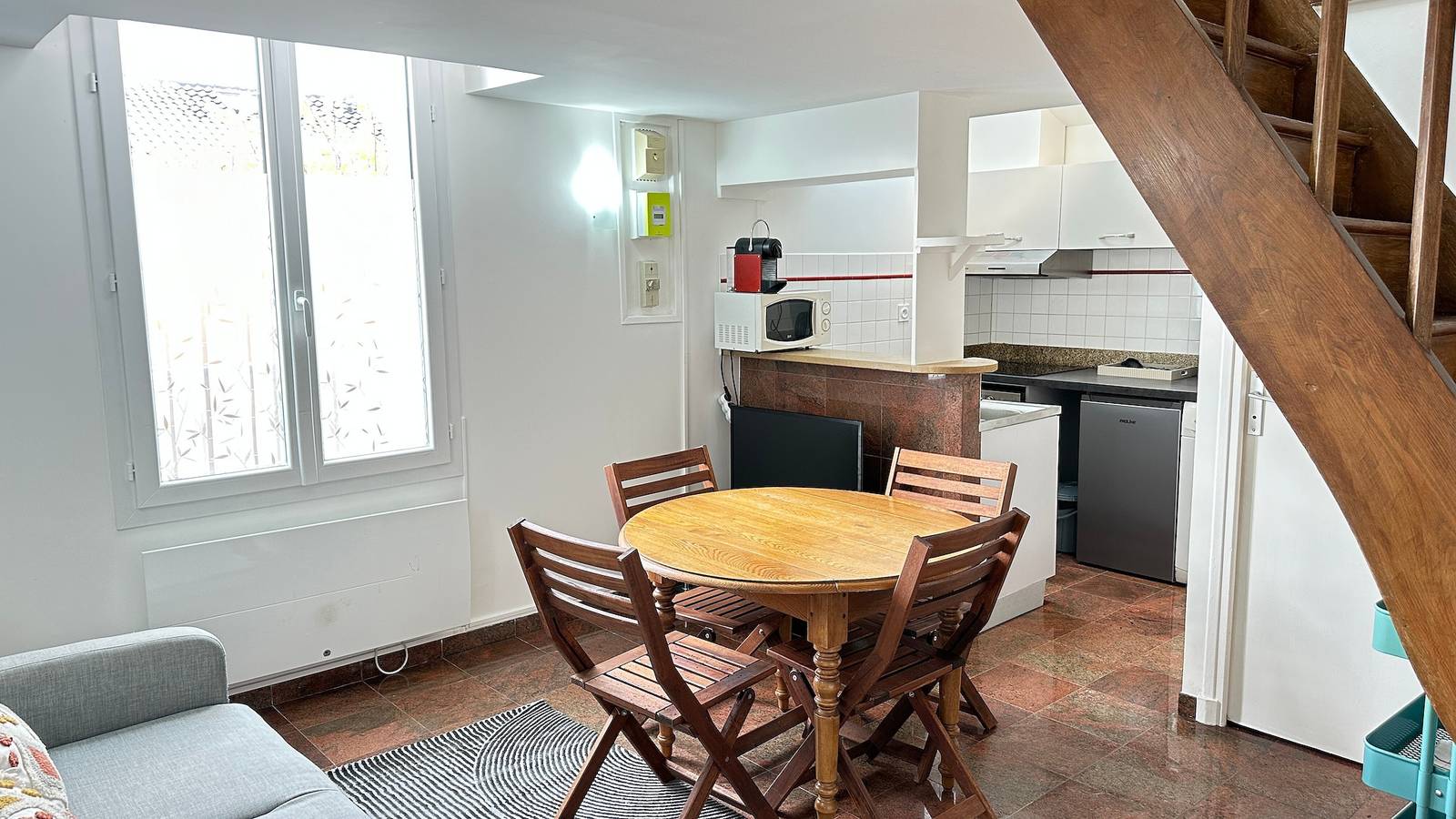 Apartamento entero, Apartamento en 17 Rue De La Fraternité con Mezzanine y Wi-Fi in Drancy, Sena-Saint Denis