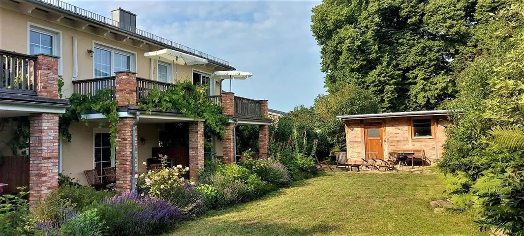 Apartamento de vacaciones para 2 personas, con vistas además de vistas al lago y jardín - 1