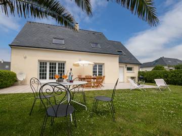 Location de vacances pour 6 personnes, avec jardin et terrasse à Porspoder