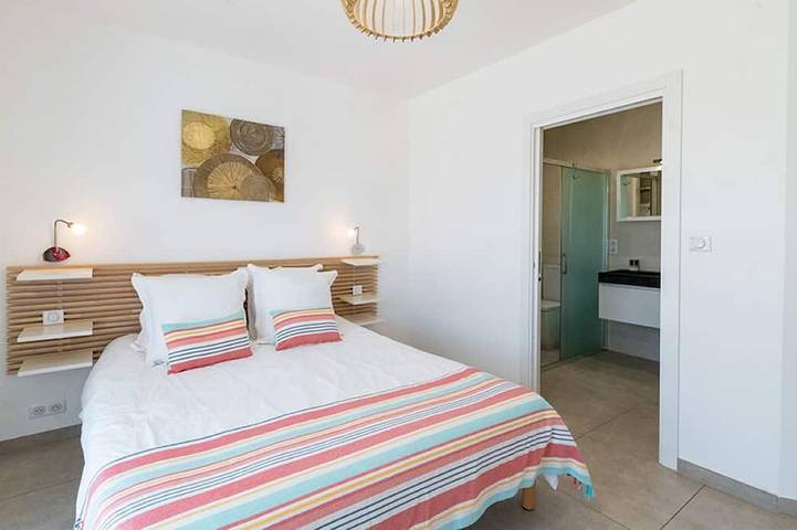 Location de vacances pour 6 personnes, avec jacuzzi ainsi que balcon et jardin à Sainte-Lucie-de-Tallano - 2