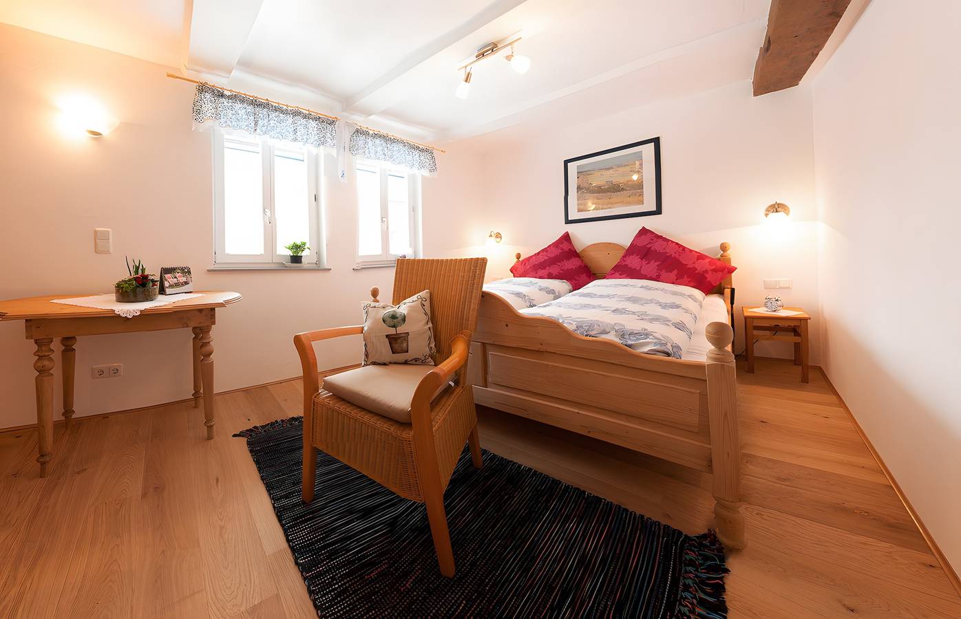 Ganze Wohnung, Ferienwohnung 'Gudde Stube' mit Gemeinschaftsterrasse, Gemeinschaftsgarten und Wi-Fi in Gudensberg, Schwalm-Eder-Kreis