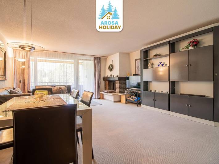 Ferienwohnung für 4 Personen, mit Pool und Balkon in Arosa