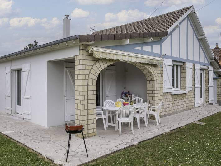 Location de vacances pour 6 personnes, avec jardin et terrasse à Merville-Franceville-Plage - 2