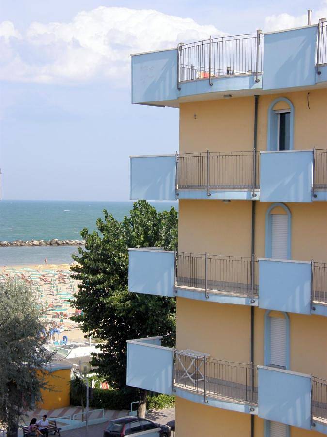 Residence Frontemare in Torre Pedrera, Provincie Rimini
