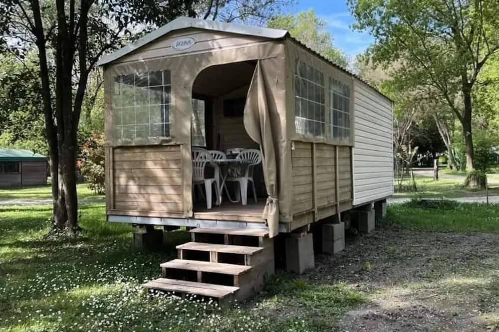 Mobil Home Sans Sanitaire 5 personnes in Bourg-Saint-Andéol, Privas (arrondissement)