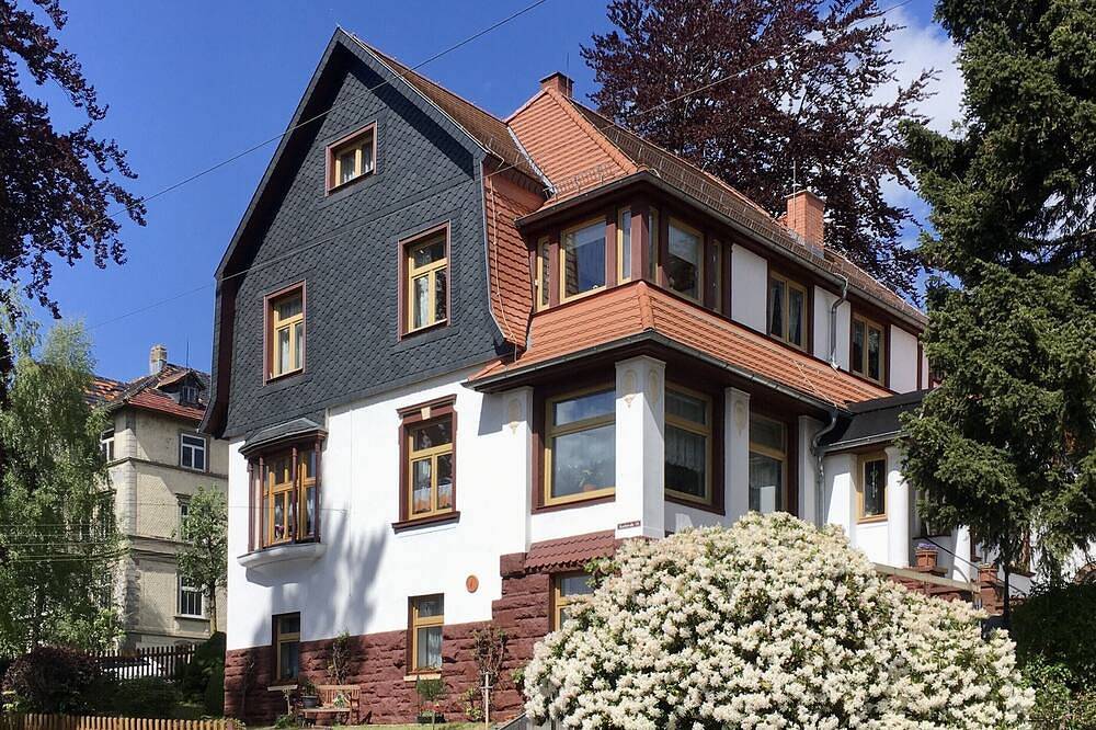 Ganze Wohnung, Fewo Veronika - Panoramablick inklusive, Ladestationen für E-Kfz in Friedrichroda, Rennsteig