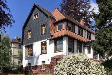 Ferienwohnung für 3 Personen, mit Terrasse und Balkon/Terrasse in Friedrichroda