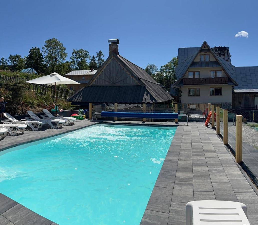 Pokoje Gościnne "U Elżbiety" 2 z basenem i jacuzzi in Małe Ciche, Karpaty (Polska)