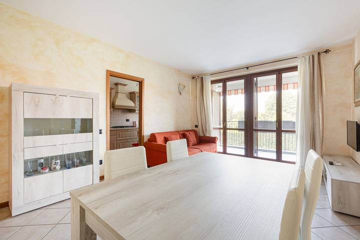 Appartamento intero, GuestHost - Appartamento con balcone a 500m dal Parco Nord! in Milano, Provincia di Milano
