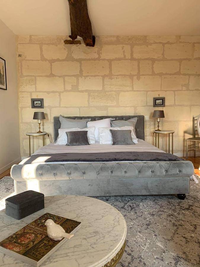 Chambre Bordeaux, piscine et spa in Lugon-et-l'Île-du-Carnay, Région de Libourne