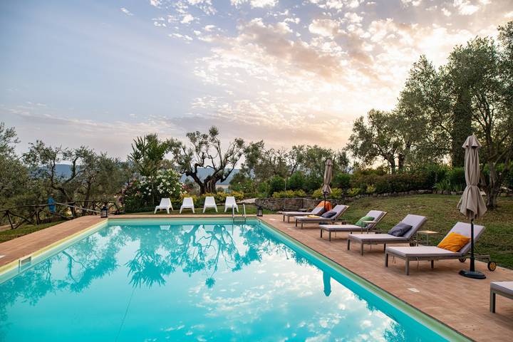 Villa per 14 persone, con Balcone/Terrazza e Giardino nonché Panorama a Magione