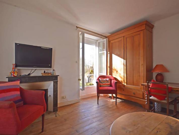 Location de vacances pour 7 personnes, avec balcon et vue à Cherveix-Cubas - 3