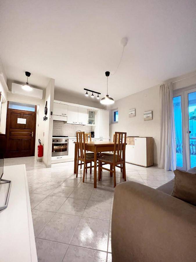 Ferienwohnung für 4 Personen, mit Terrasse in Funtana - 4