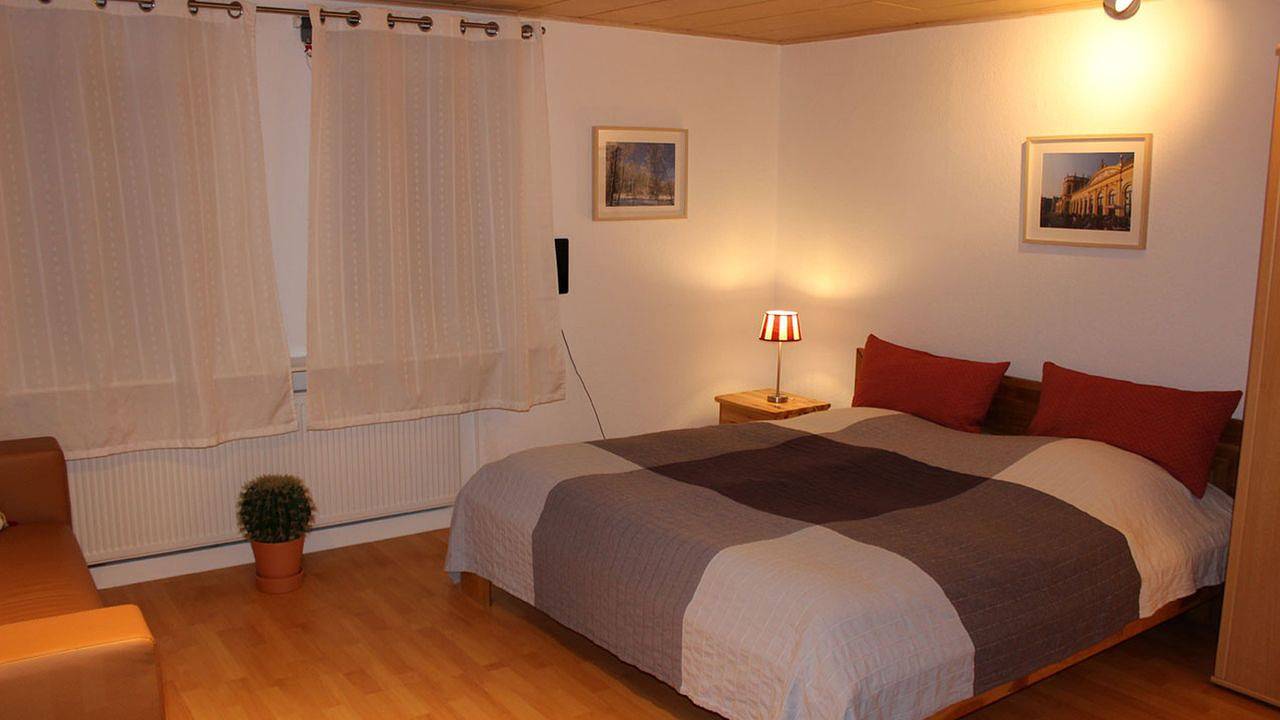 Ganze Ferienwohnung, Ferienwohnung für 2 Personen (34 m²) in Kassel in Harleshausen, Kassel