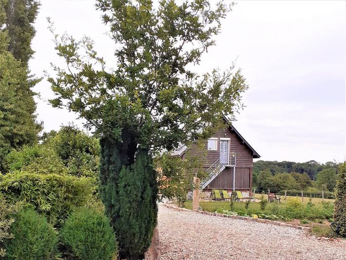 Gîte pour 5 personnes, avec terrasse et jardin