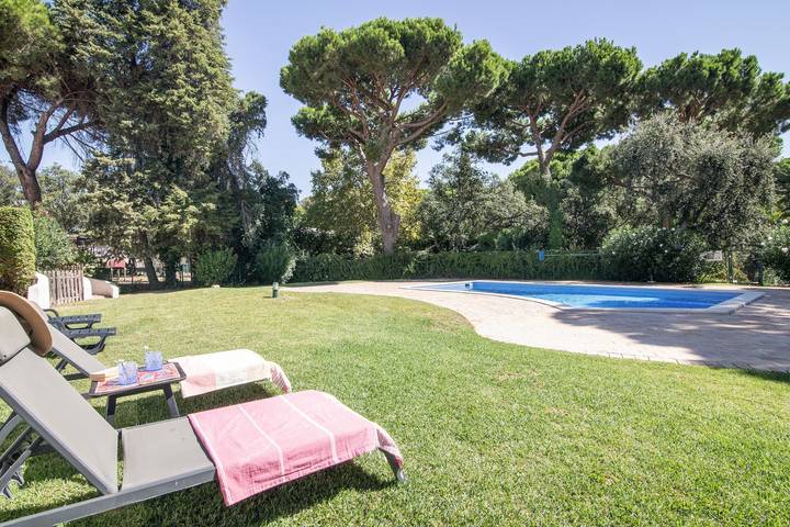 Holiday Home 'Qta Da Balaia 3rooms, Pool' with Private Pool, Wi-Fi and Air Conditioning in Albufeira e Olhos de Água, Faro District