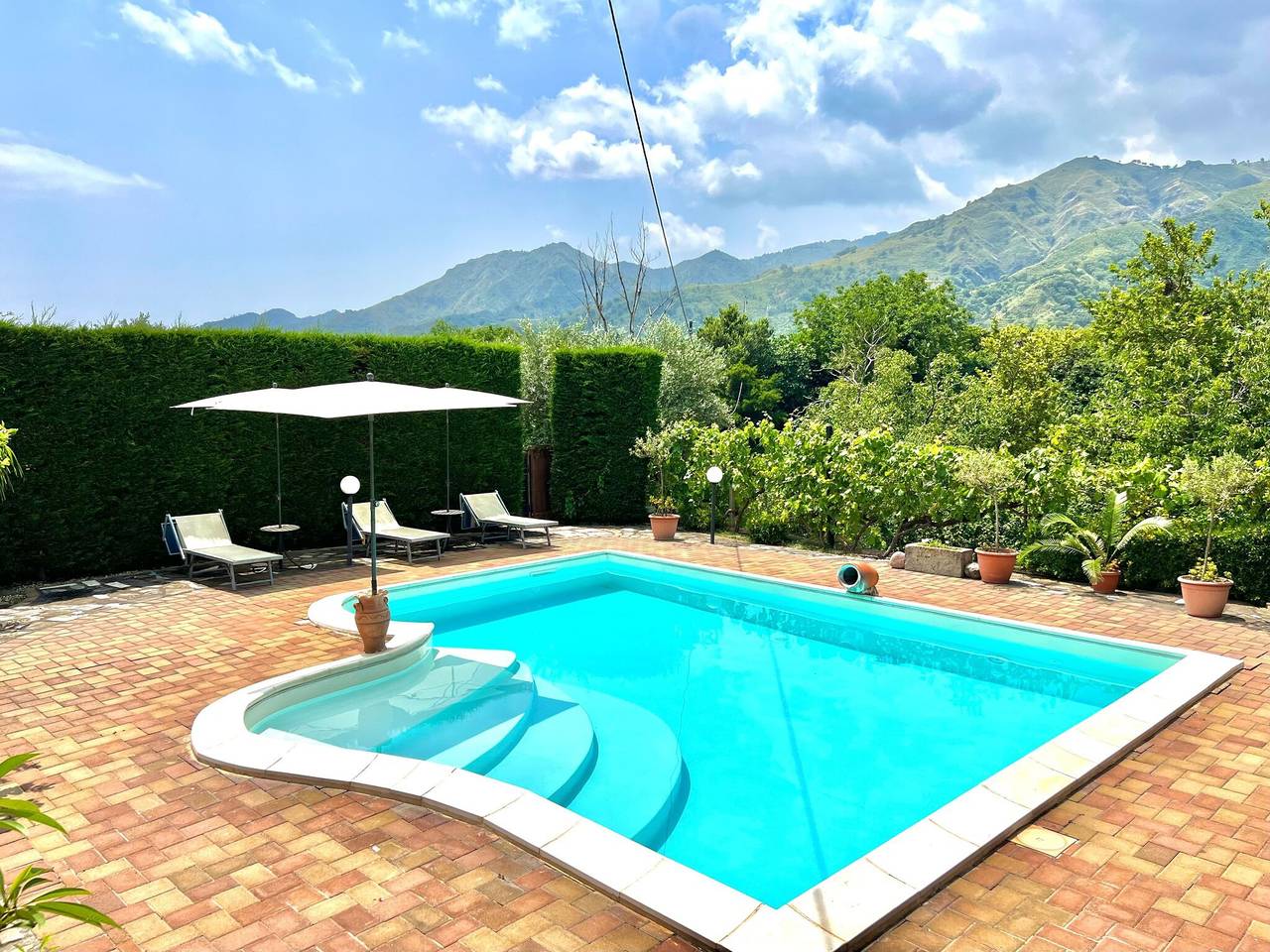 Holiday Home in Sicily near Mount Etna in Francavilla di Sicilia, Messina Province