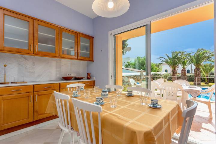 Chalet Villa Francisca cerca del mar con piscina privada Wi-Fi in Sa Caleta (Menorca), Ciudadela