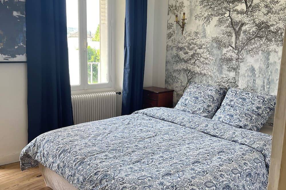 House in the heart of the city in Bort-les-Orgues, Ussel region