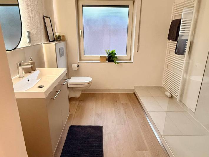 Ganze Ferienwohnung, Ferienwohnung Talblick - Appartement/Fewo, Dusche und Bad, Wc, 3 Schlafräu in Eußerthal, Südliche Weinstraße