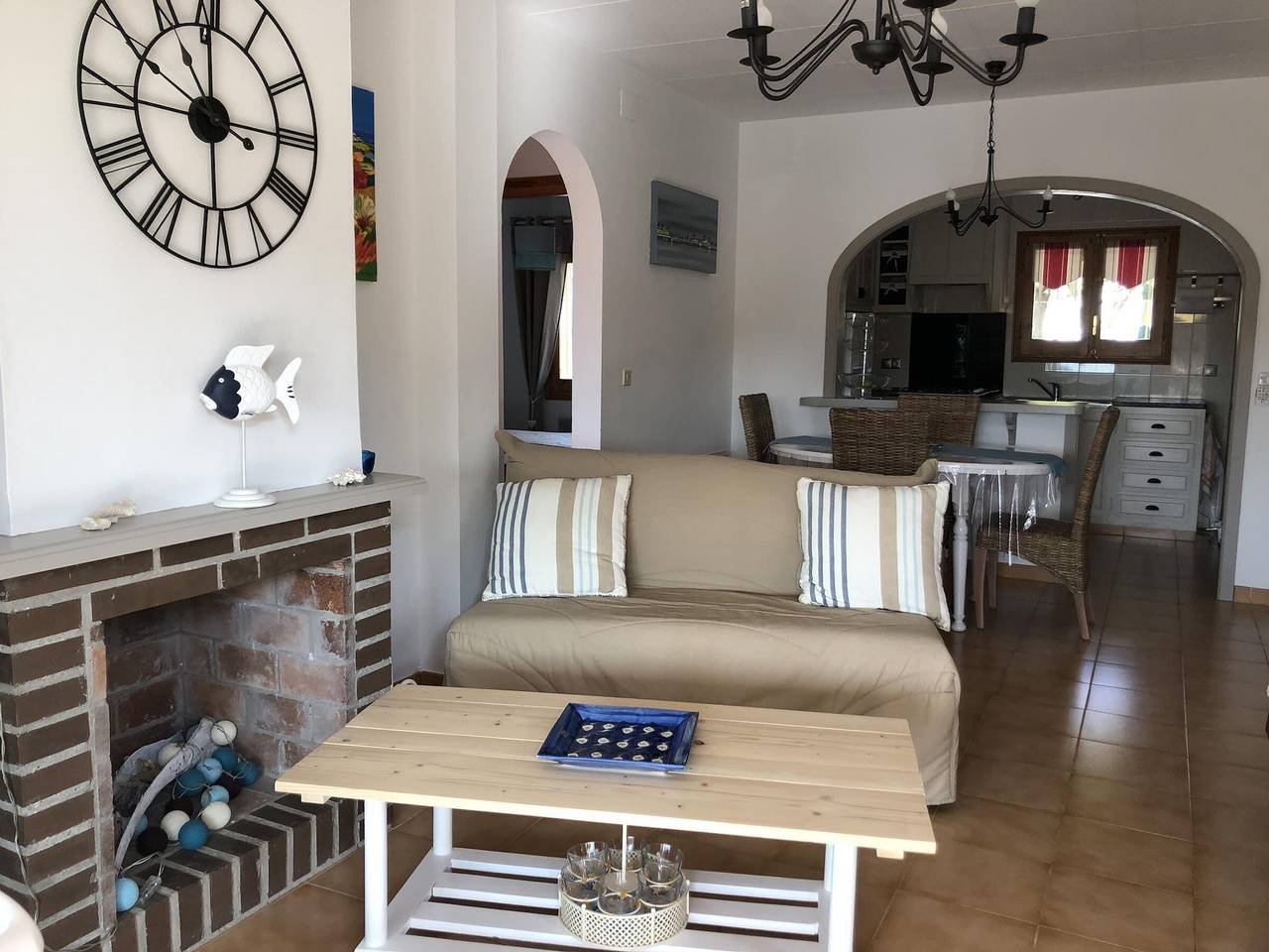 Charmantes Fewo: Pool, Grill, Klima, Wifi, Garage, für 6 Personen in Sant Pere Pescador, Oberampurien