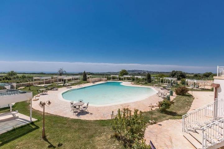 Casa vacanza per 2 persone, con Giardino e Piscina nonché Panorama a Mottola
