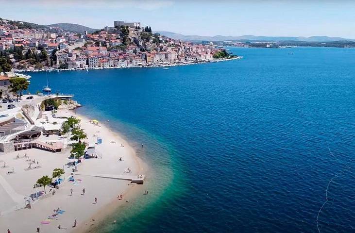 Apartamento de vacaciones para 3 personas, con vistas y terraza - 1