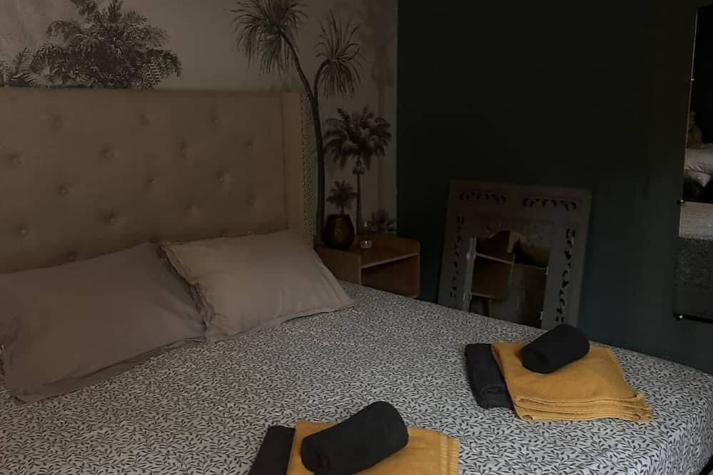 Appartement entier, Duplex Spa à Ollioules Proche Sanary in Ollioules, Région de Toulon