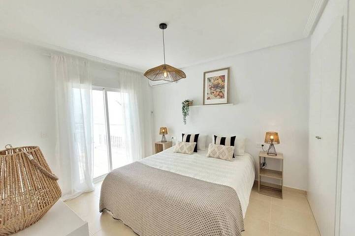 Lovely detached house with shared pool in a quiet urbanization. in San Fulgencio, Costa Blanca